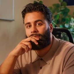 Hamza Habeeb headshot